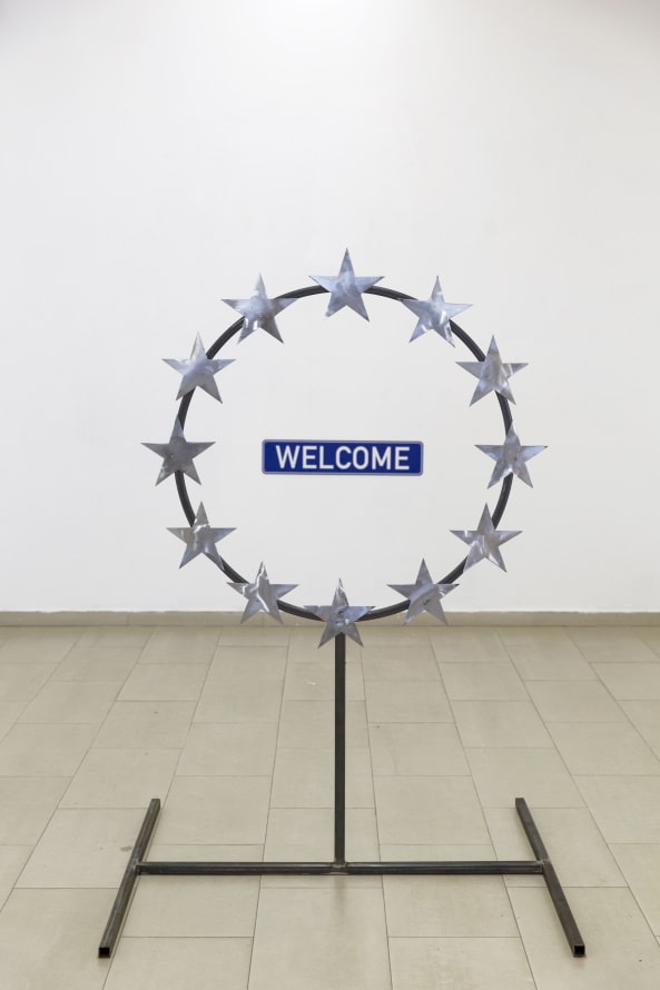 DEEDS NEWS - courtesy of Galerie Nord - Timea Oravecz - Welcome to the EU - foto Oravecz