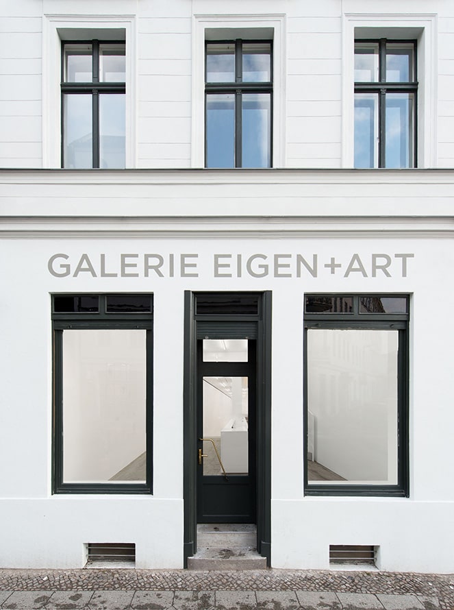 DEEDS NEWS - Galerie EIGEN + ART, Berlin - Photo Uwe Walter, Berlin