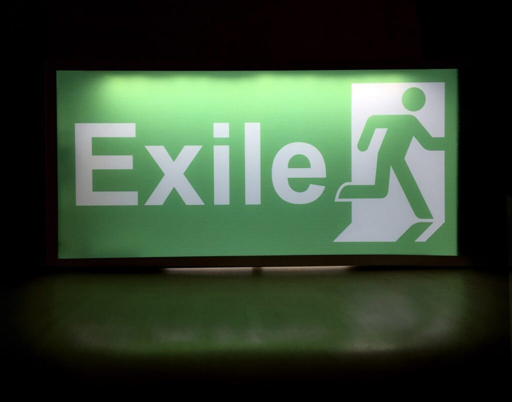 DEEDS NEWS - ZEITENWENDE Kunst und Gesellschaft - Khaled Barakeh - Exile - Exit-min