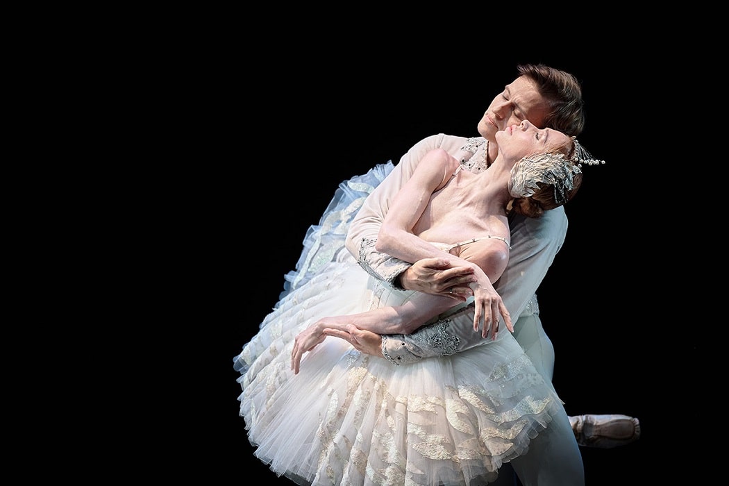 DEEDS.NEWS-Staats Ballett Berlin-Iana Salenko und Marian Walter-Schwanensee-Foto Carlos Quezada