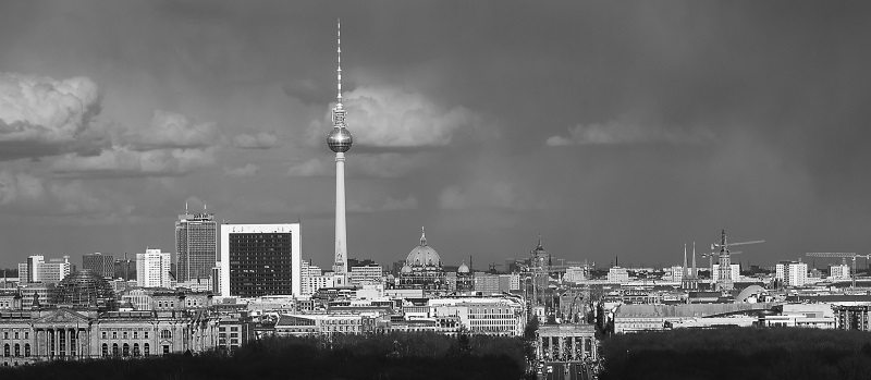 Skyline-Berlin-V-01-DSC_4837_01-120dpi-sw-FINAL-Event2