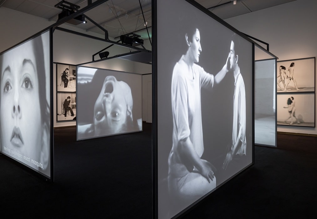 DEEDS.NEWS - Stedelijk Museum Amsterdam - Marina Abramovic - Photo Peter Tijhuis