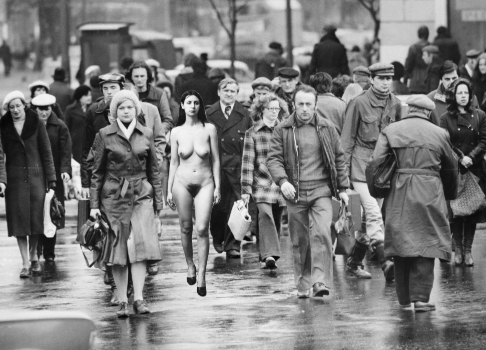 DEEDS.NEWS - Kulturforum Berlín, Neue Nationalgalerie - Ewa Partum - © VG Bild-Kunst, Bonn 2025