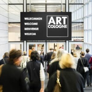 DEEDS NEWS - Eingang Süd - courtesy of Art Cologne