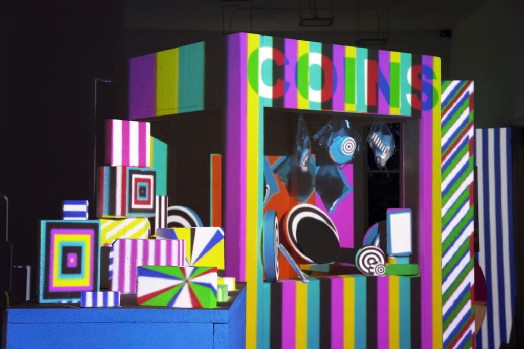 DEEDS.NEWS - LUMEN – Schloss Biesdorf - Femke Schaap, Candy Coins, 2019, © Femke Schaap