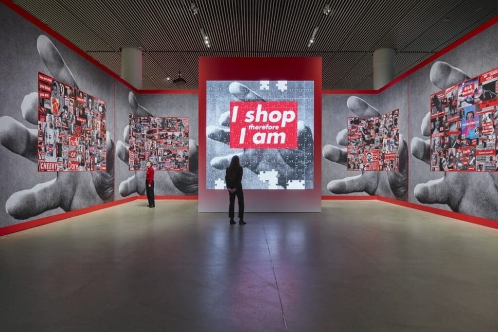 DEEDS.NEWS - Guggenheim Museum Bilbao - Barbara Kruger - Photo Anders Sune Berg - 1