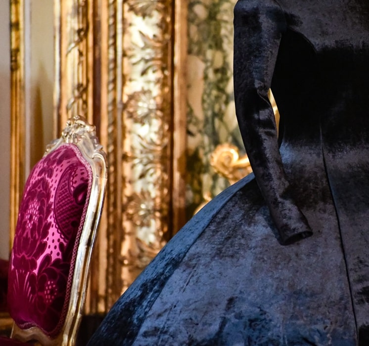 DEEDS.NEWS - Louvre - Louvre Couture - Balenciaga © Musée du Louvre - Nicolas Bousser