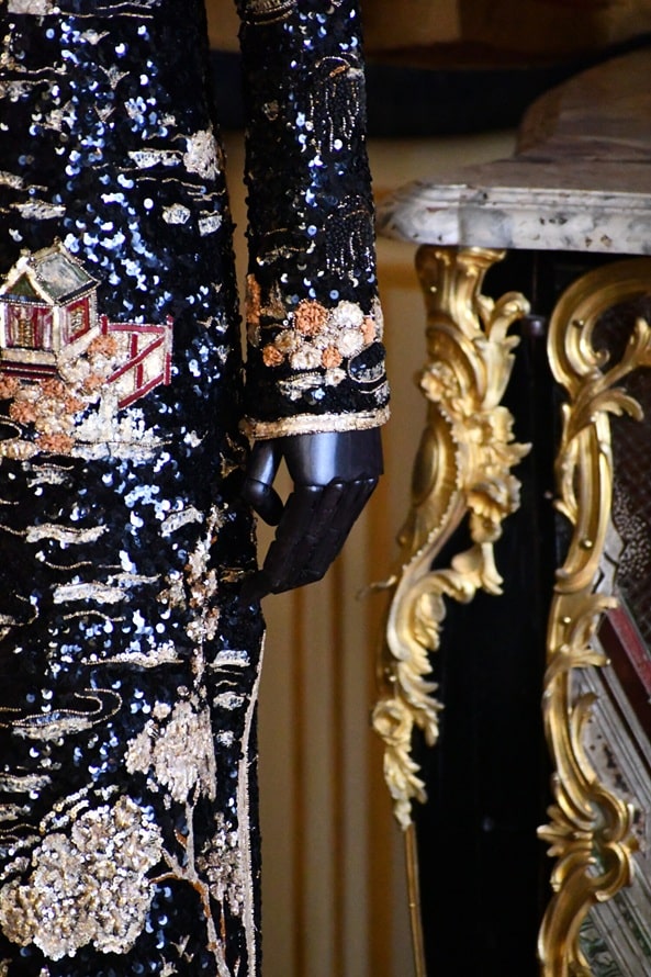 DEEDS.NEWS - Louvre - Louvre Couture - Chanel 1 © Musée du Louvre - Nicolas Bousser