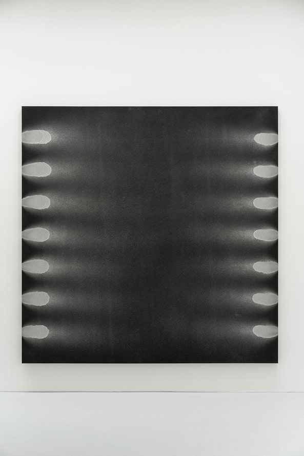 DEEDS-NEWS-Blankness-as-a-knowing-subject-Michael-Venezia-Untitled-foto-Dirk-Tacke.jpg