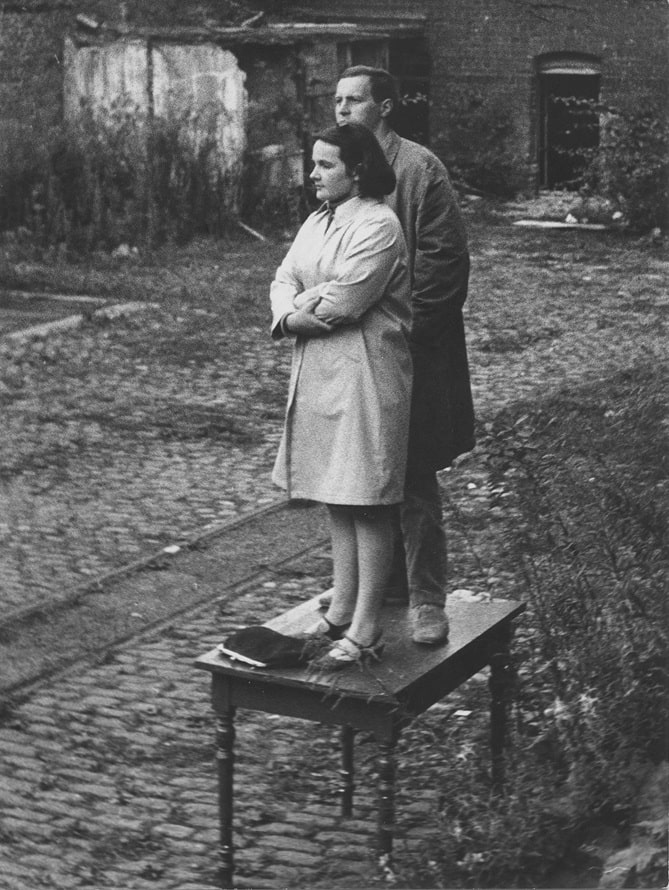 DEEDS.NEWS - VILLA - Franz Erhard Walther und Johanna Walther , photo Reiner Ruthenbeck