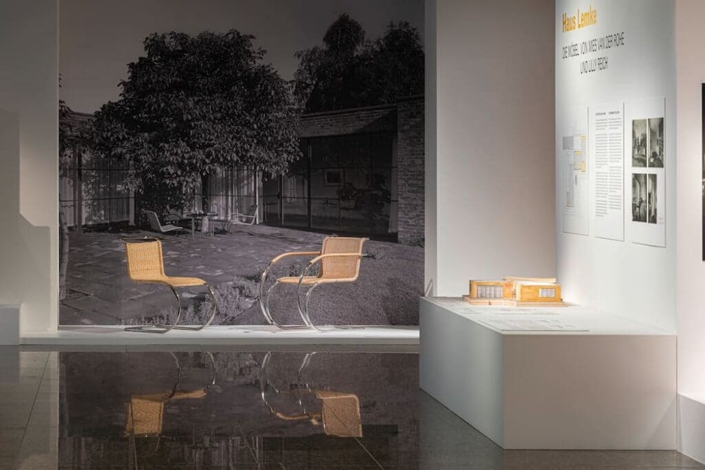 DEEDS-Kunstgewerbemuseum-Mies van der Rohe