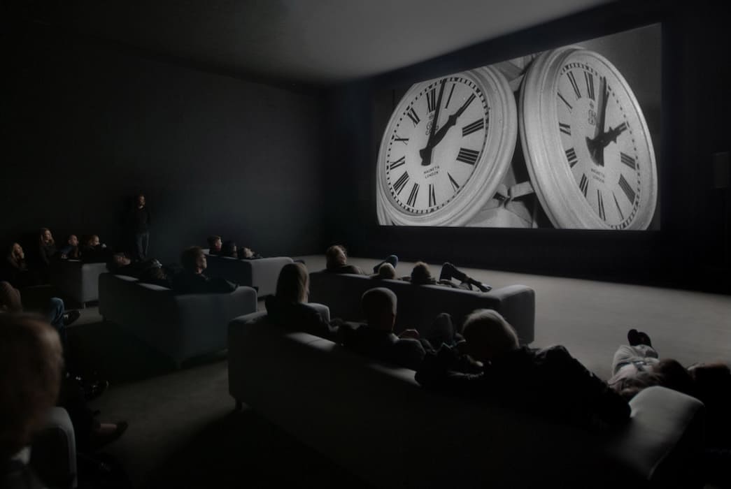 DEEDS NEWS-Christian_Marclay_The_Clock-c-White Cube DEEDS NEWS-Christian_Marclay_The_Clock-c-White Cube