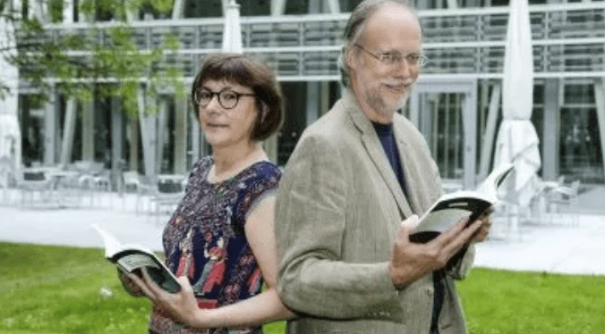 DEEDS NEWS - Sue und Wilfried Schwerin von Krosigk - courtey the artists-min