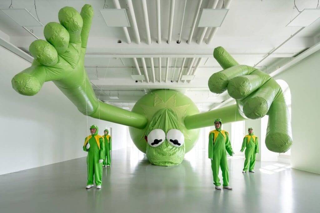 DEEDS.NEWS - Art Basel Paris 2025 - Alex Da Corte - foto Nicolas Wefers