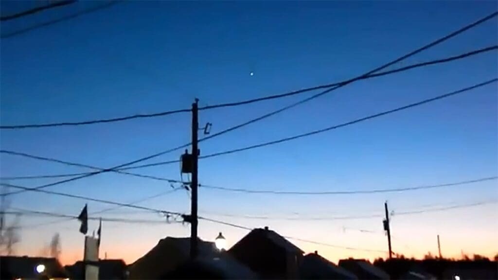 DEEDS NEWS – SCOTTY – I can not believe it. – Sabrina Labis – Weird Stars